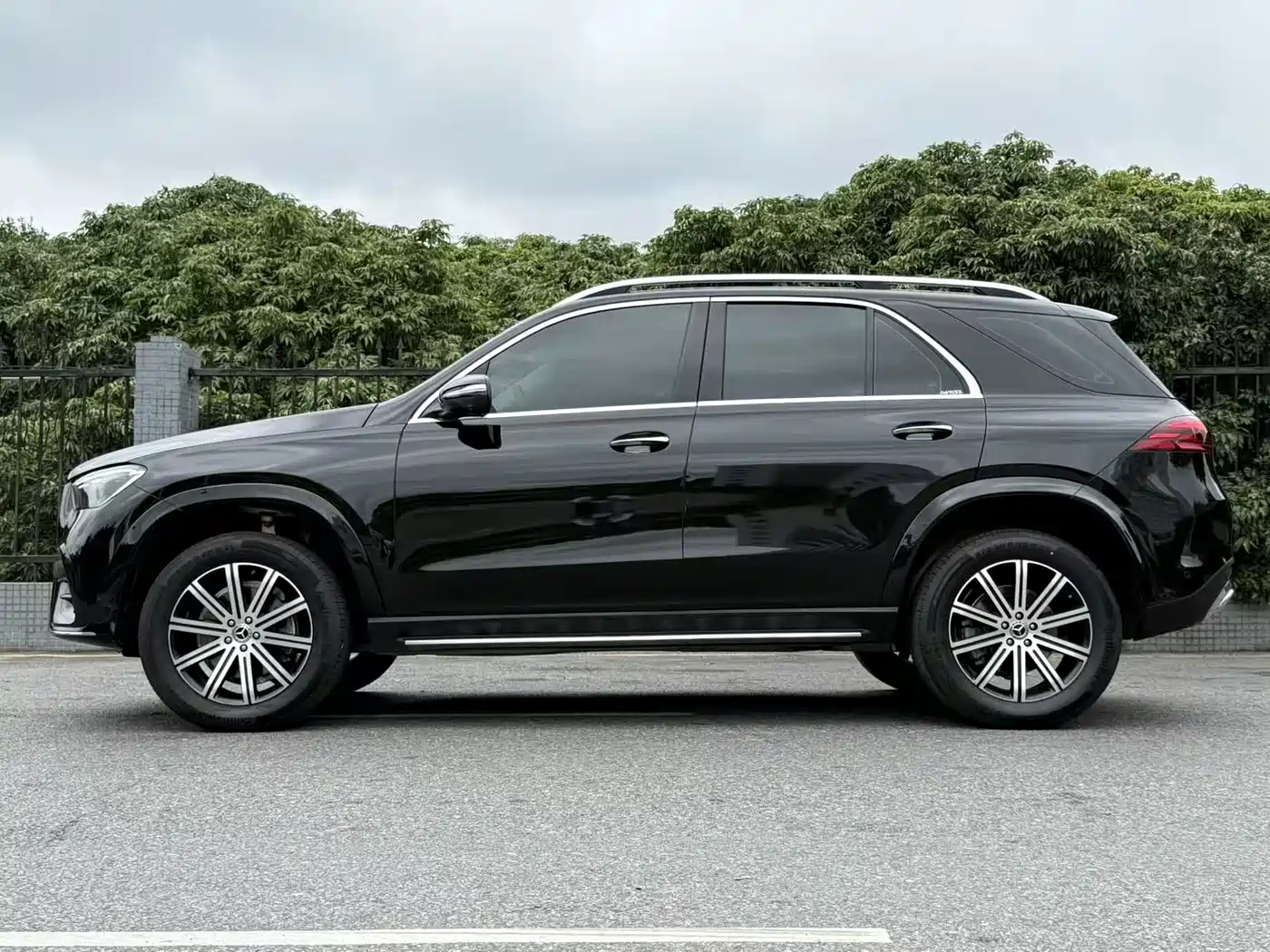 Mercedes-Benz GLE 2024 Facelift GLE 350 4MATIC Fashion фото 4