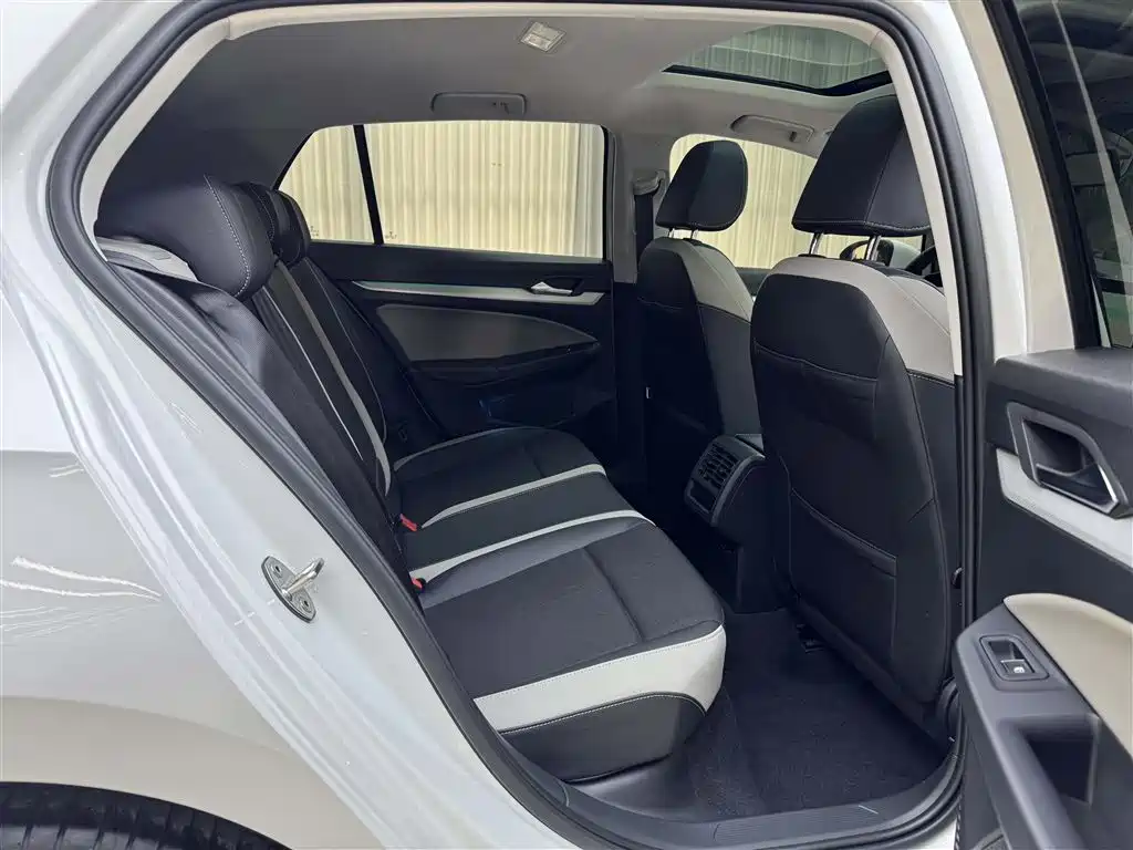 Volkswagen Golf 2021 280TSI DSG Pro фото 13