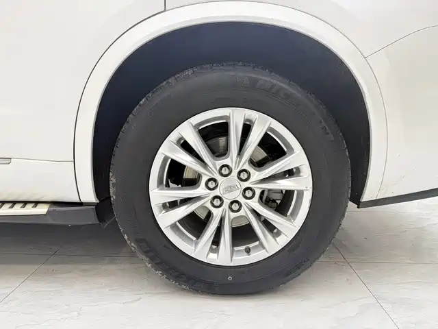 Cadillac XT6 2021 2.0T 7-Seater 4WD Trend Edition фото 13