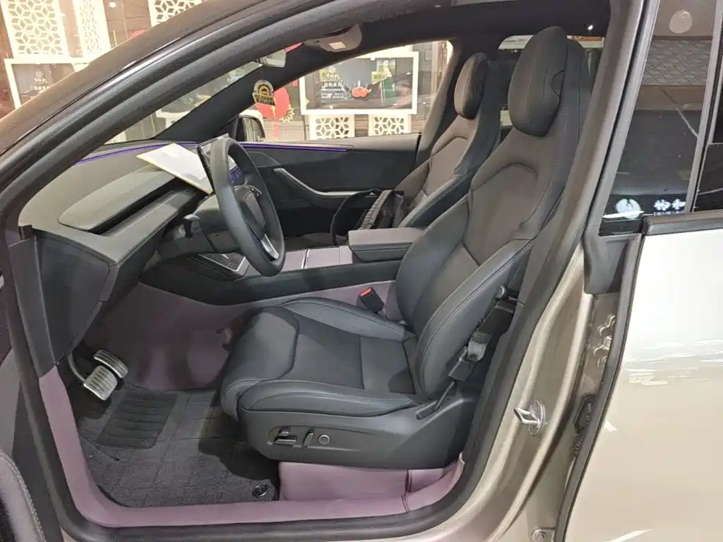 Фото 15 - Tesla Model Y L