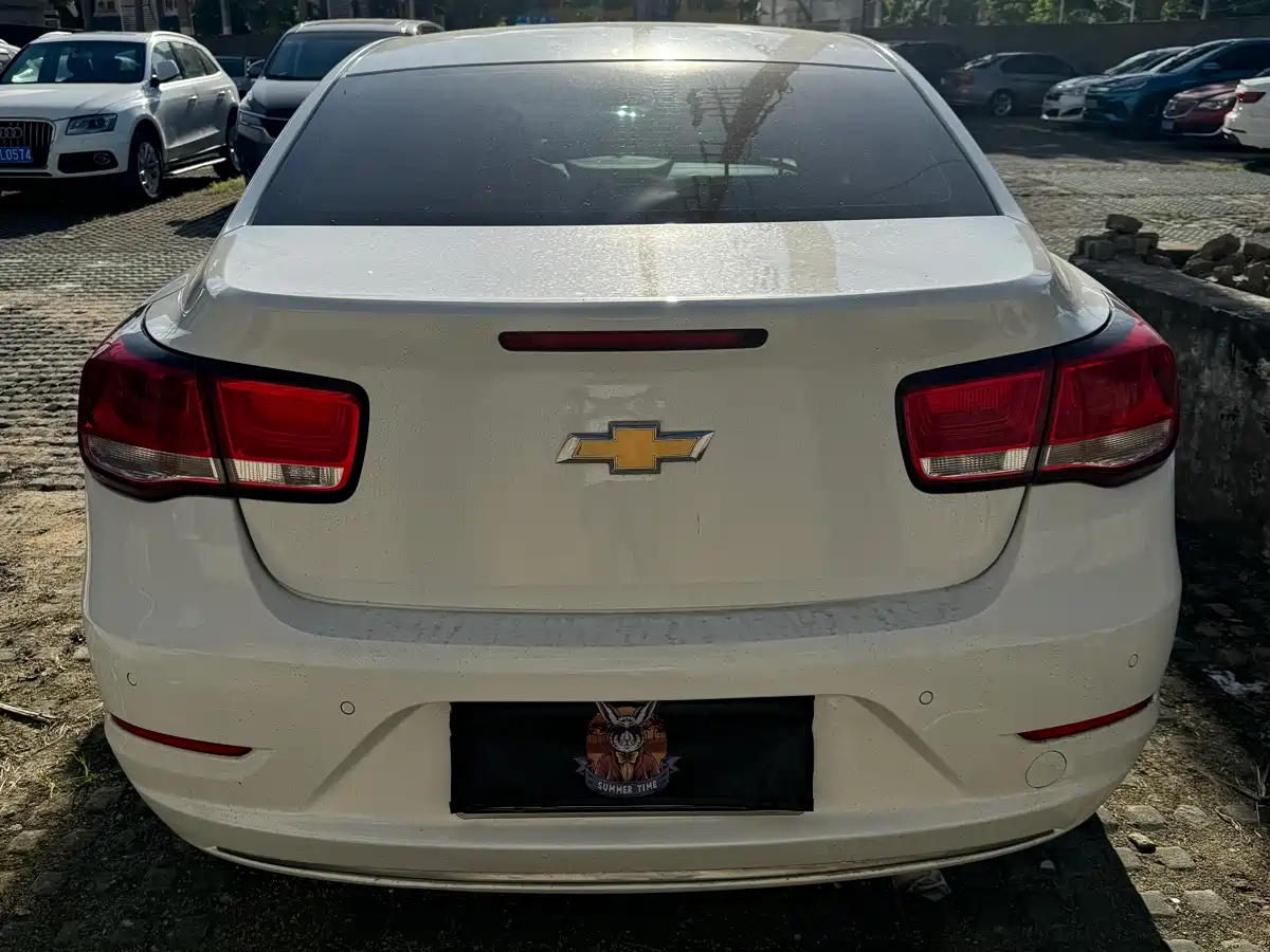 Chevrolet Malibu 2016 2.0L Automatic Luxury фото 15