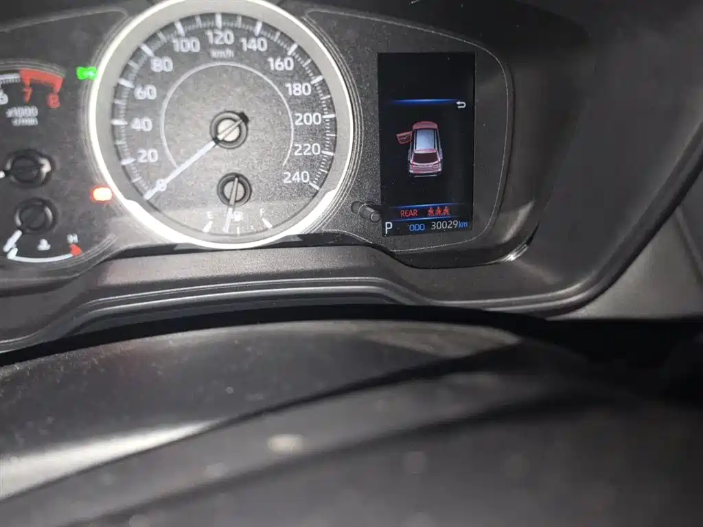 Toyota Corolla Cross 2022 2.0L Pioneer Edition фото 13