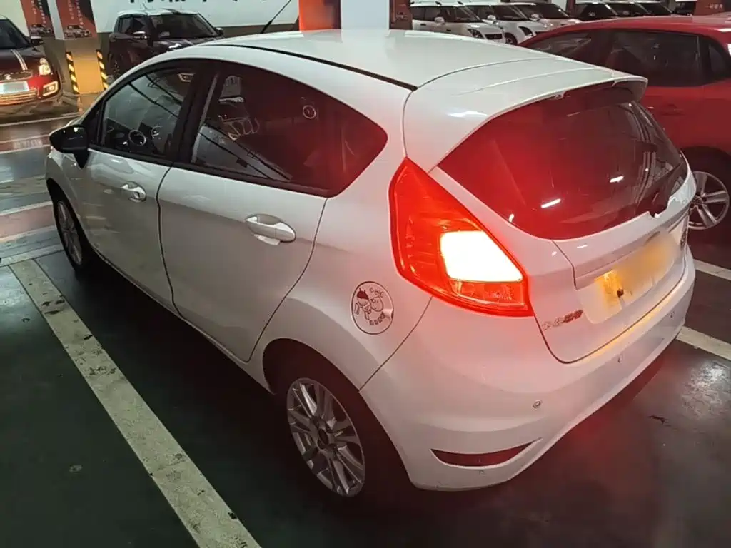Ford Fiesta 2015 2013 Hatchback 1.5L Manual Fashion
