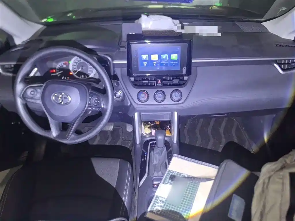 Toyota Corolla Cross 2022 2.0L Pioneer Edition фото 10