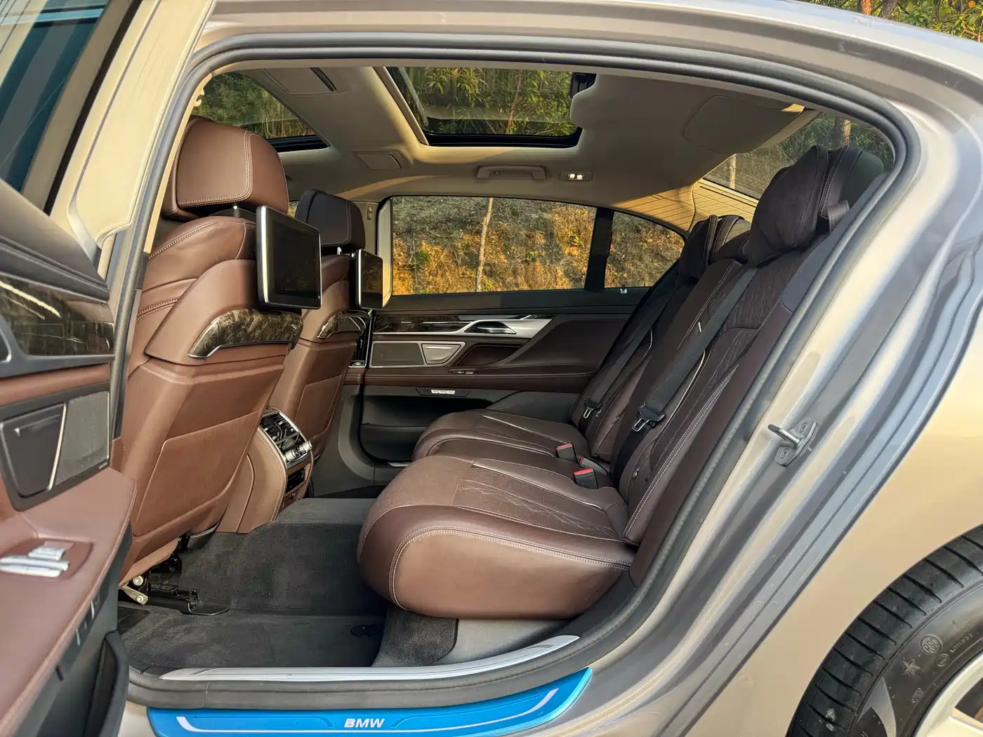 BMW 7 Series 2018 730Li Premium Type Excellence Package фото 13