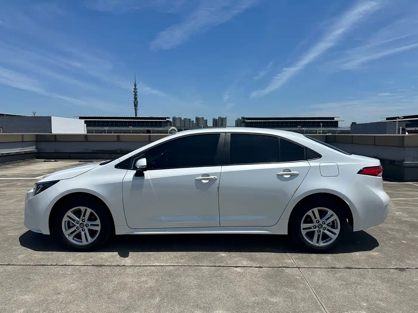 Toyota Levin 2022 185T CVT Luxury Edition фото 4