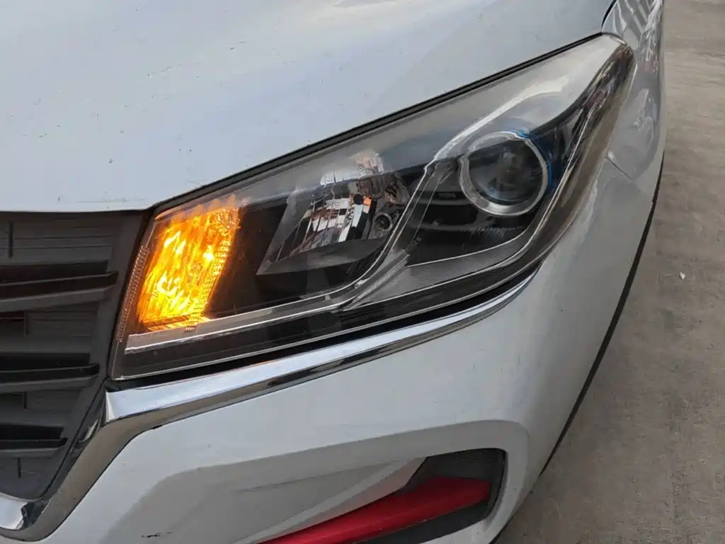 Dongfeng Fengguang Fengon 500 2021 2021 1.5L CVT Comfort