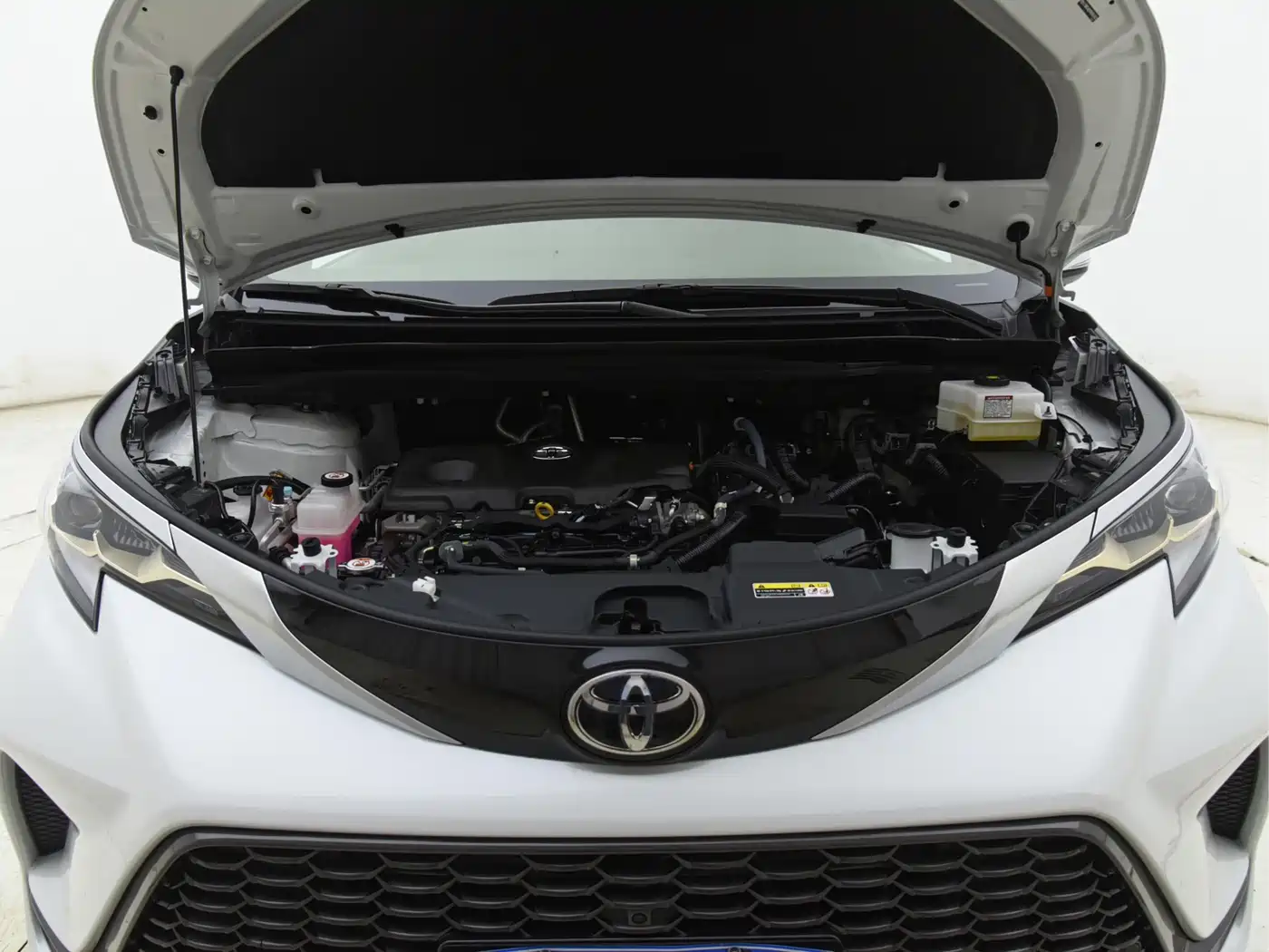 Toyota Granvia 2024 2024 2.5L Hybrid Premium PLUS