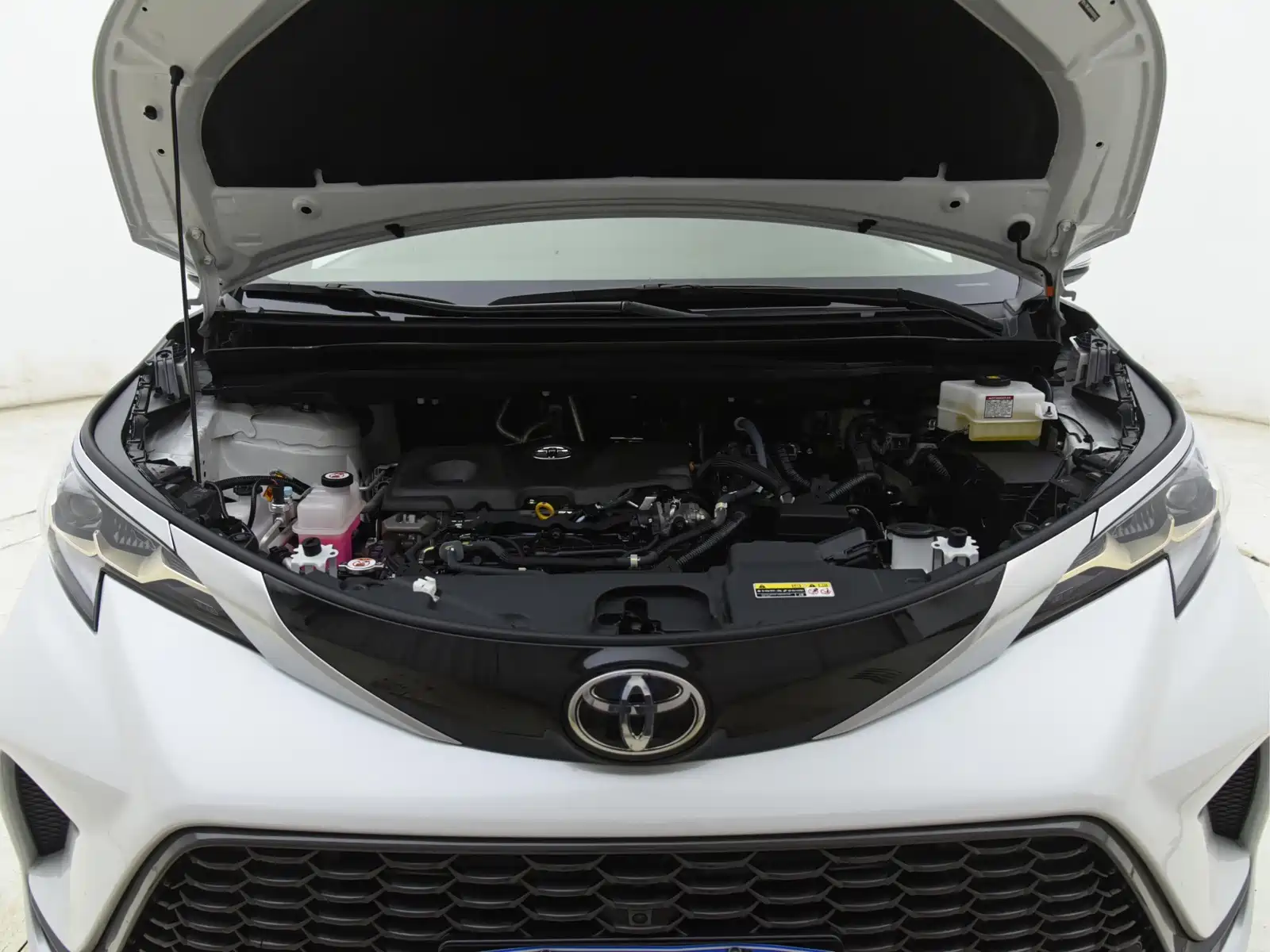 Фото 9 - Toyota Granvia
