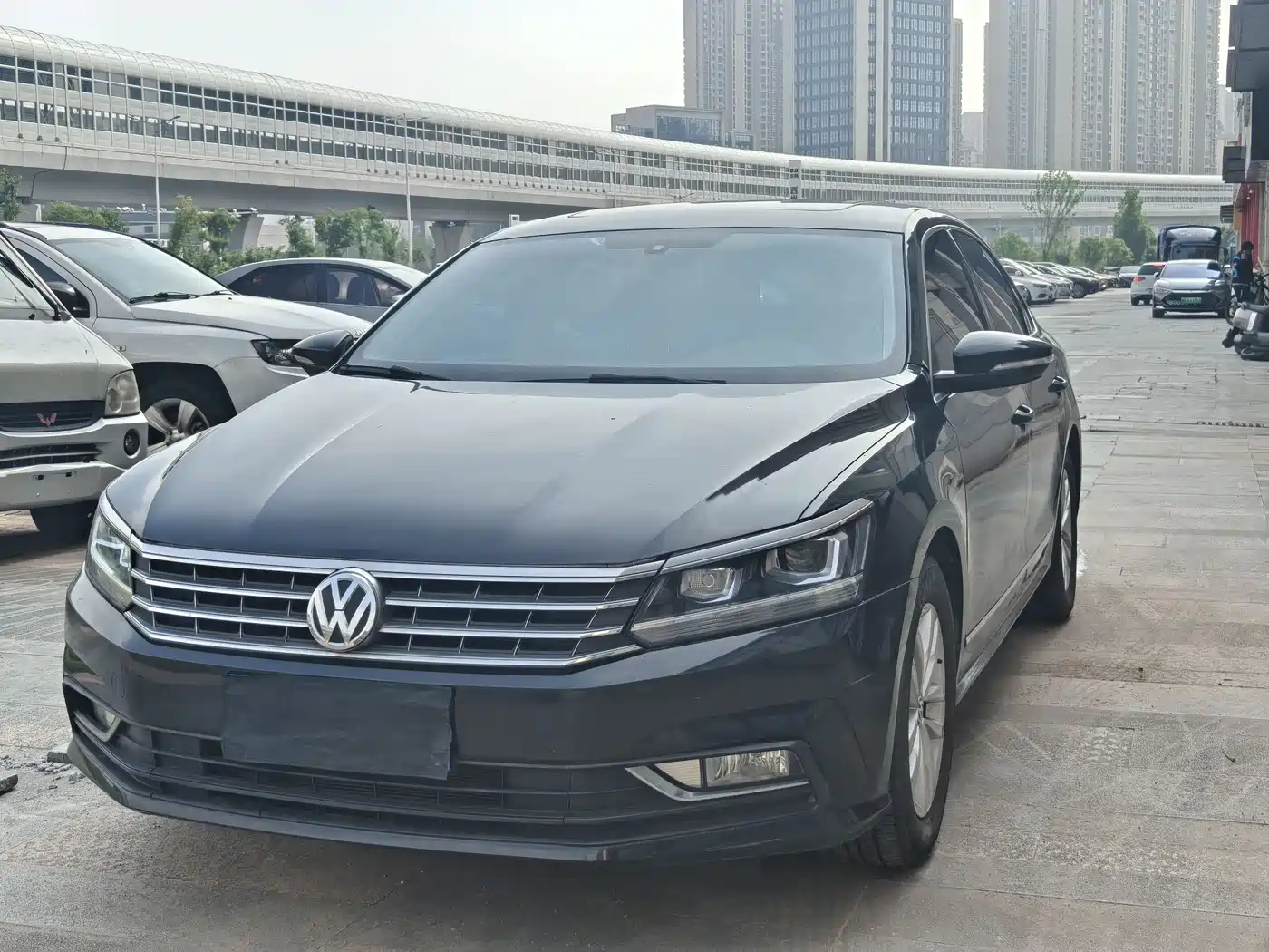 Volkswagen Passat 2016 330TSI DSG Honor Edition