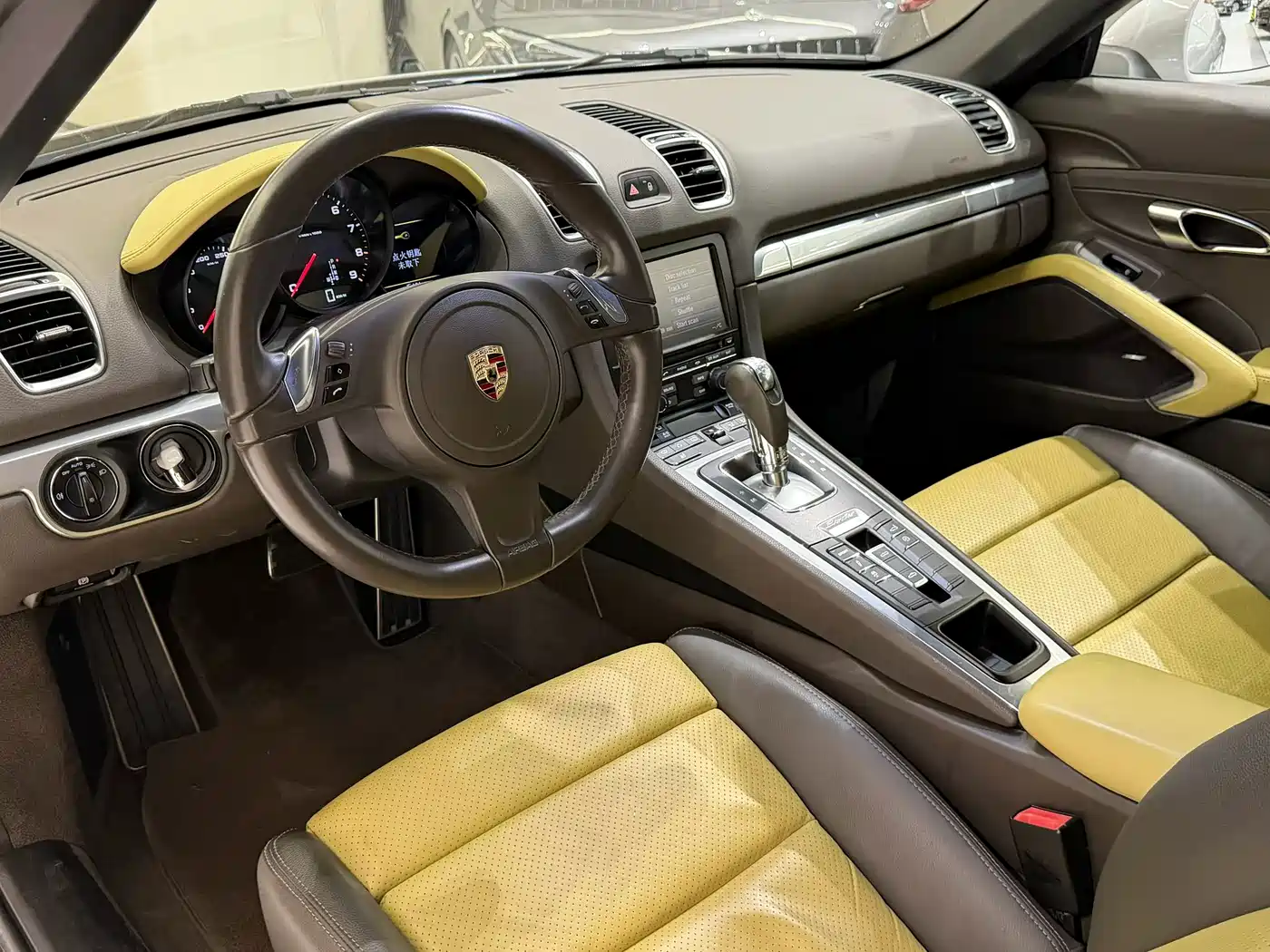 Porsche Boxster 2013 Boxster 2.7L фото 16