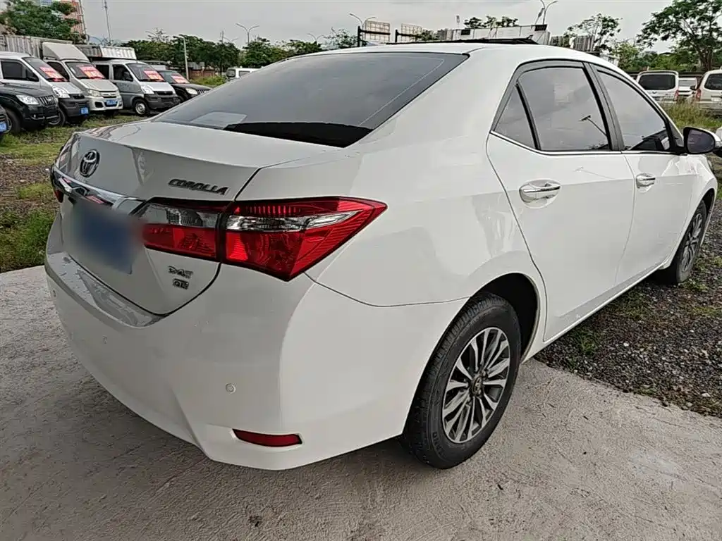 Toyota Corolla 2018 1.2T S-CVT GL Smart Edition фото 7