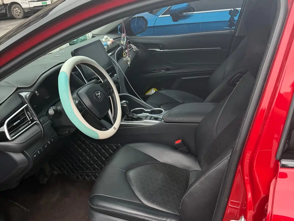 Toyota Camry 2022 2.5S Knight Edition фото 7