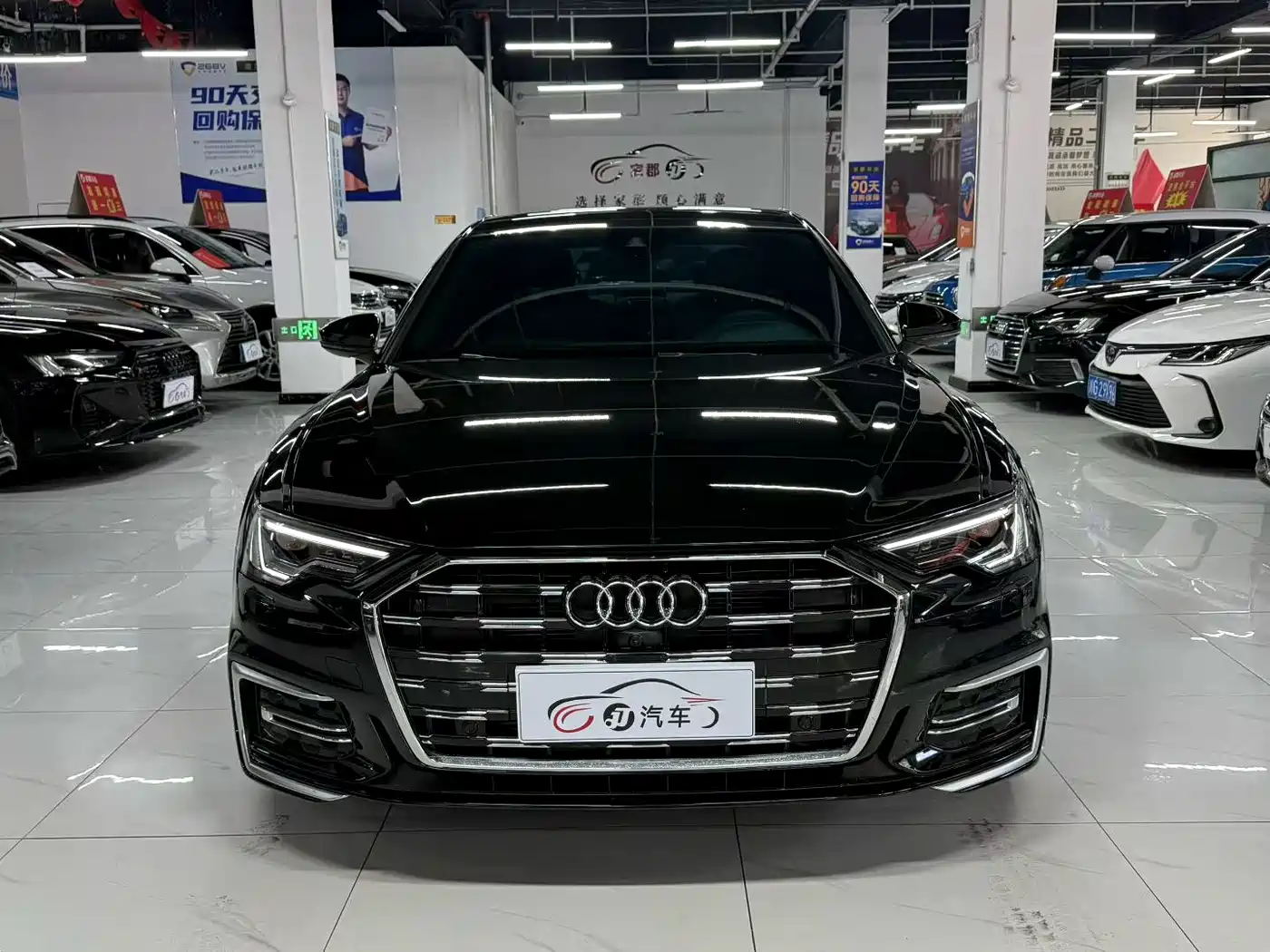Фото 2 - Audi A6L