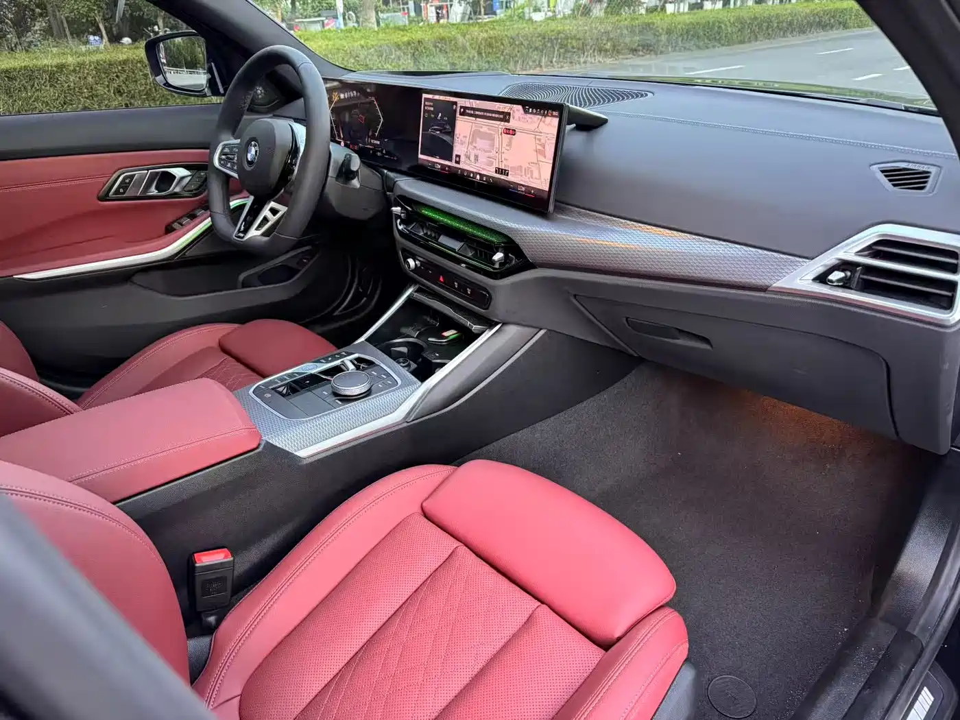 BMW 3 Series 2025 330Li Premium M Sport Night Edition фото 5