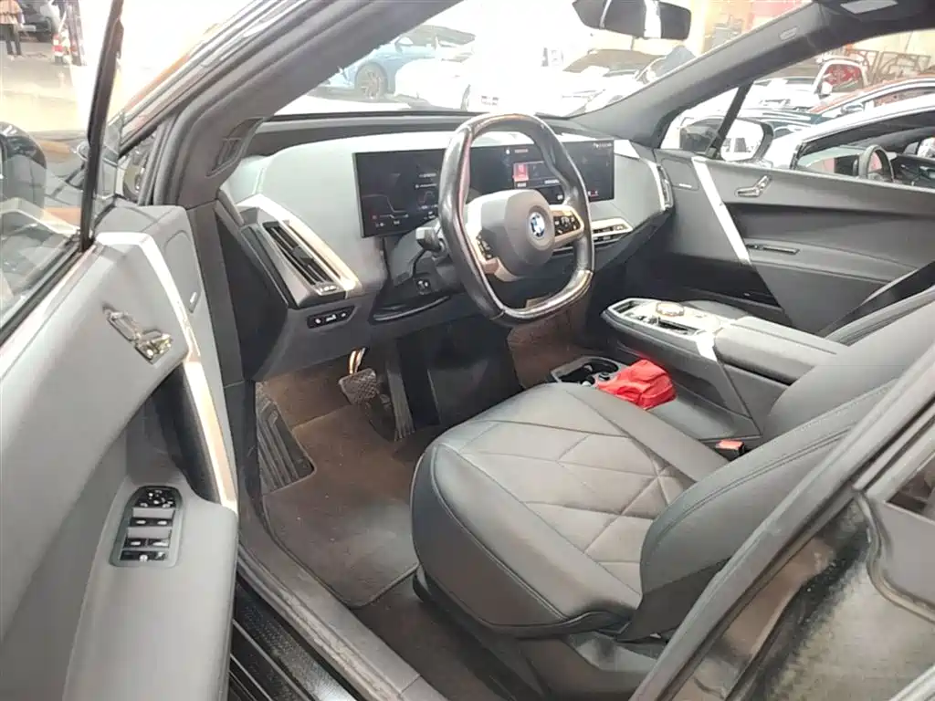 BMW iX 2022 xDrive40 фото 16