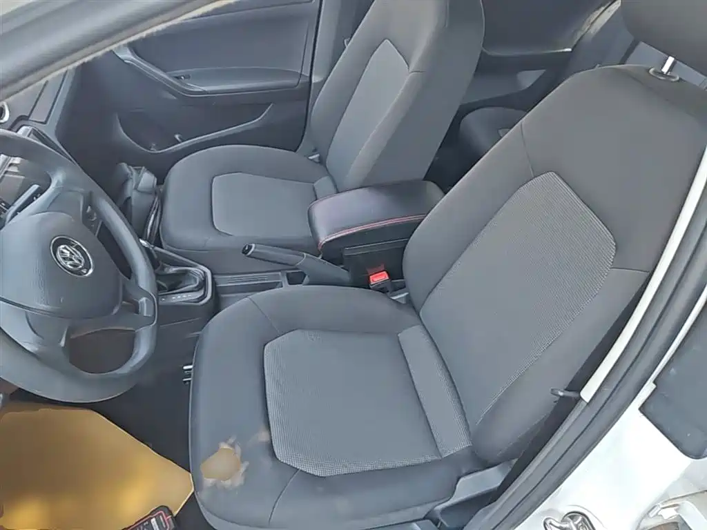 Volkswagen Jetta 2017 1.5L Automatic Fashion фото 15