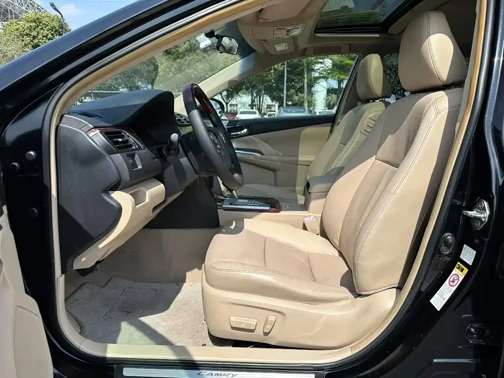 Toyota Camry 2014 2013 2.0G Comfort