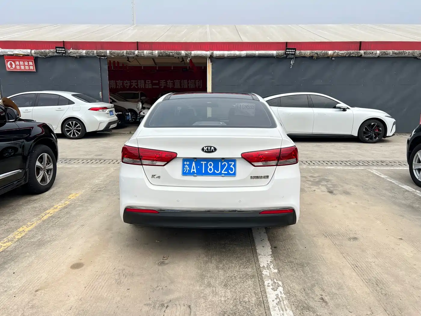 Kia K4 2015 2015 1.8L Automatic DLX Special