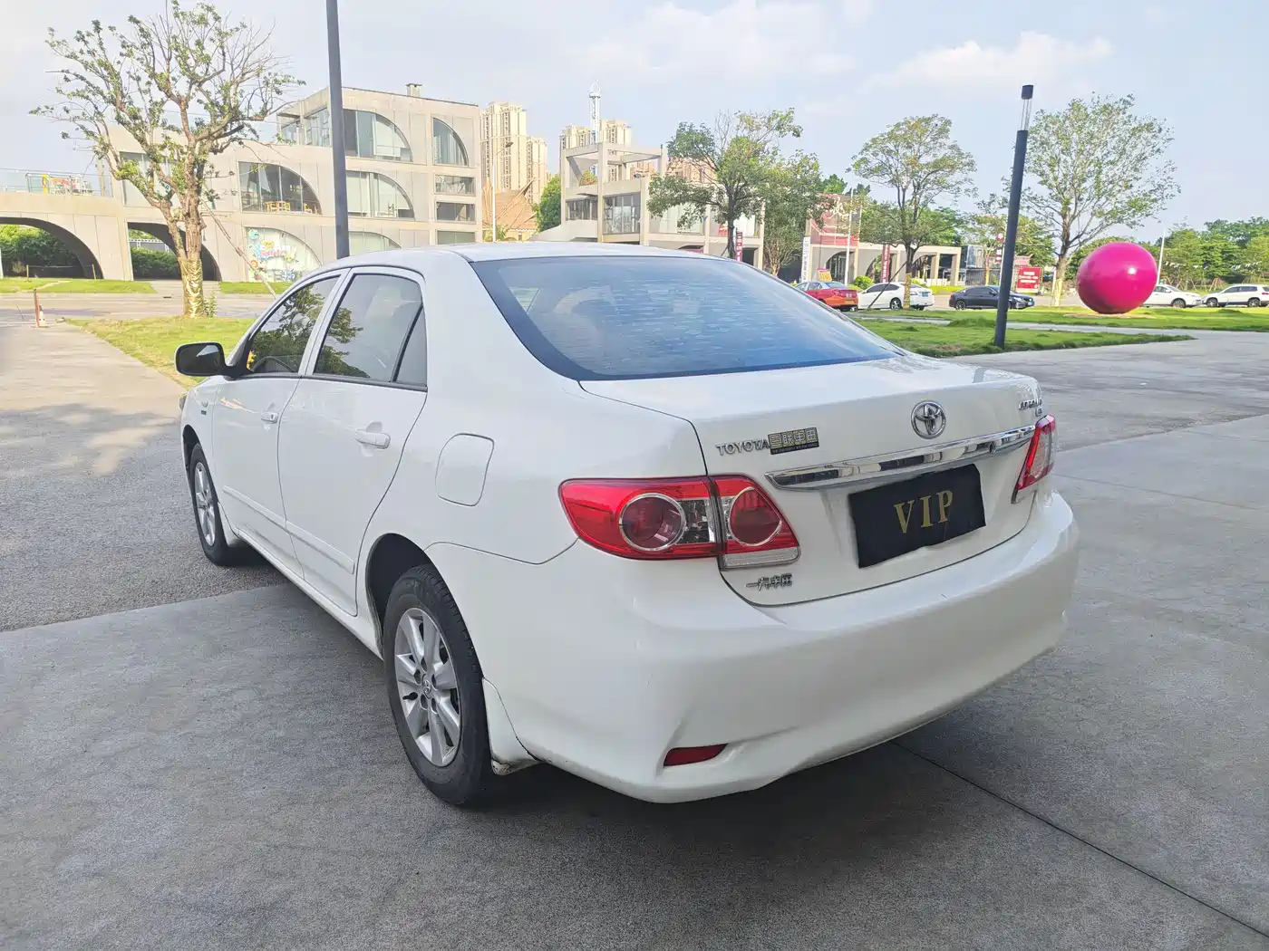Toyota Corolla 2013 Special Edition 1.6L Automatic Cool GL фото 14