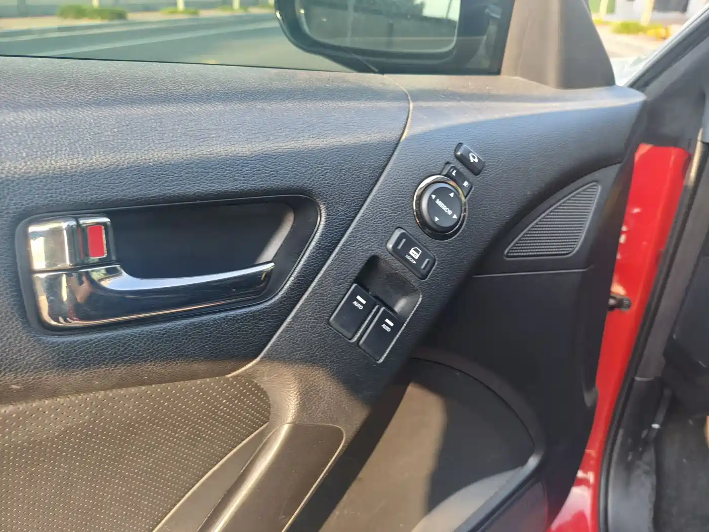 Hyundai Genesis Coupe 2012 2012 2.0T Automatic Luxury Edition