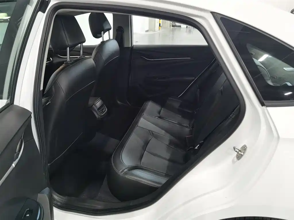Buick Excelle 2021 1.3T Auto Mild Hybrid Elite фото 15