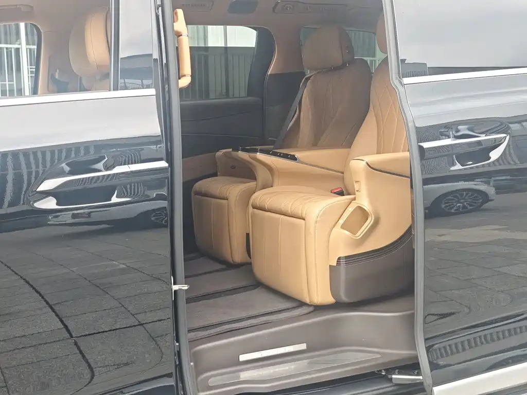 Denza D9 2025 2025 EV Smart Drive Edition 600 AWD Luxury