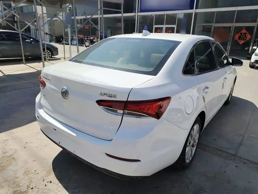 Buick Excelle 2018 15T Manual Elite (China V) фото 7