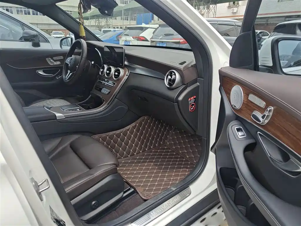 Mercedes-Benz GLC 2020 GLC 300 L 4MATIC Dynamic фото 26