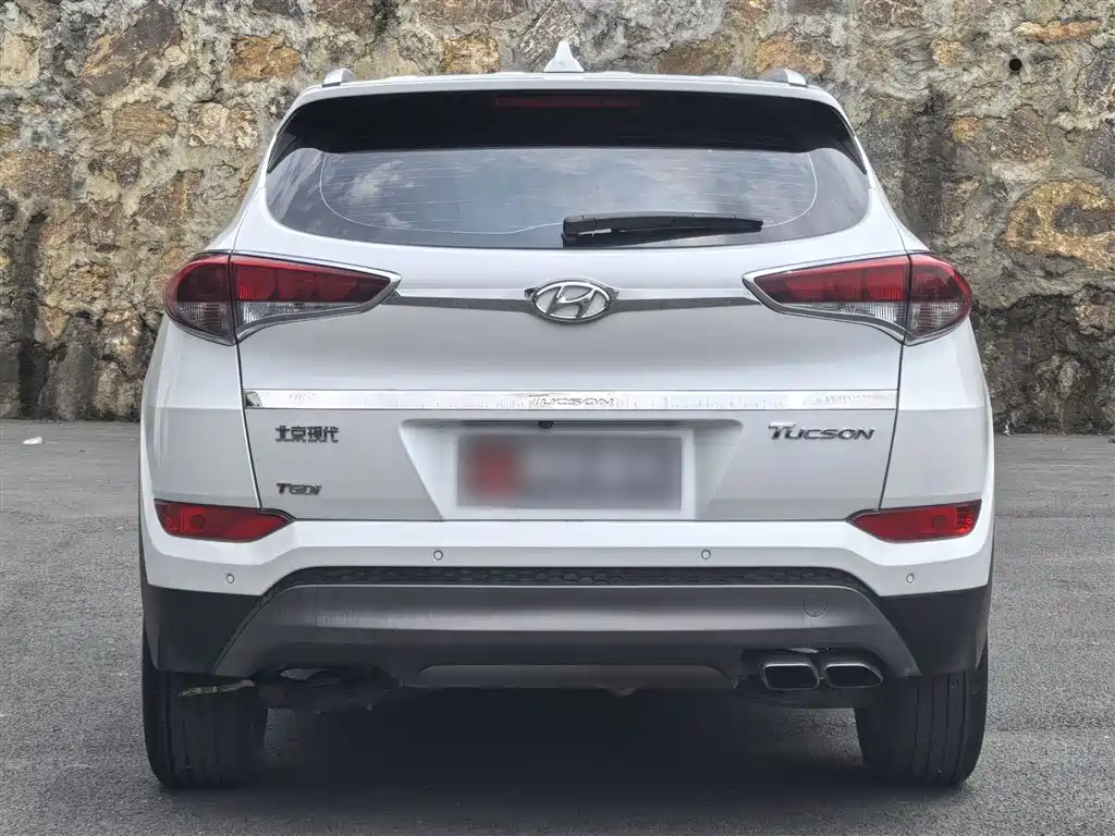 Hyundai Tucson 2015 1.6T Dual Clutch 2WD Smart фото 8