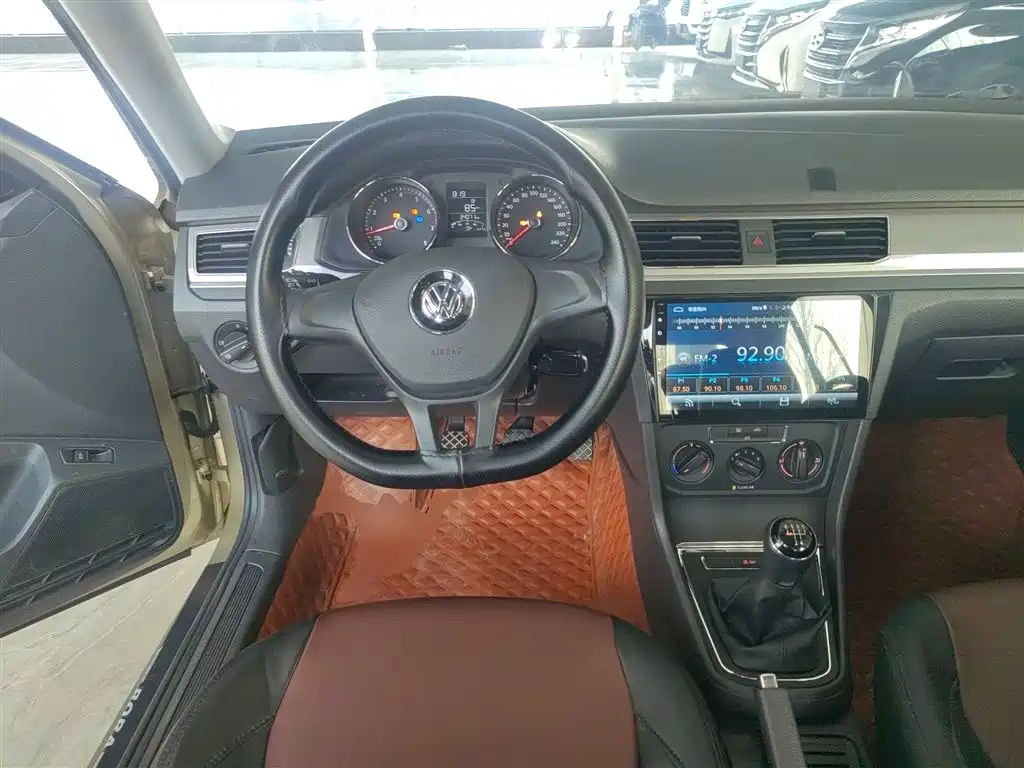 Volkswagen Bora 2019 Facelift Bora Legend 1.5L Manual Fashion Type China VI фото 4