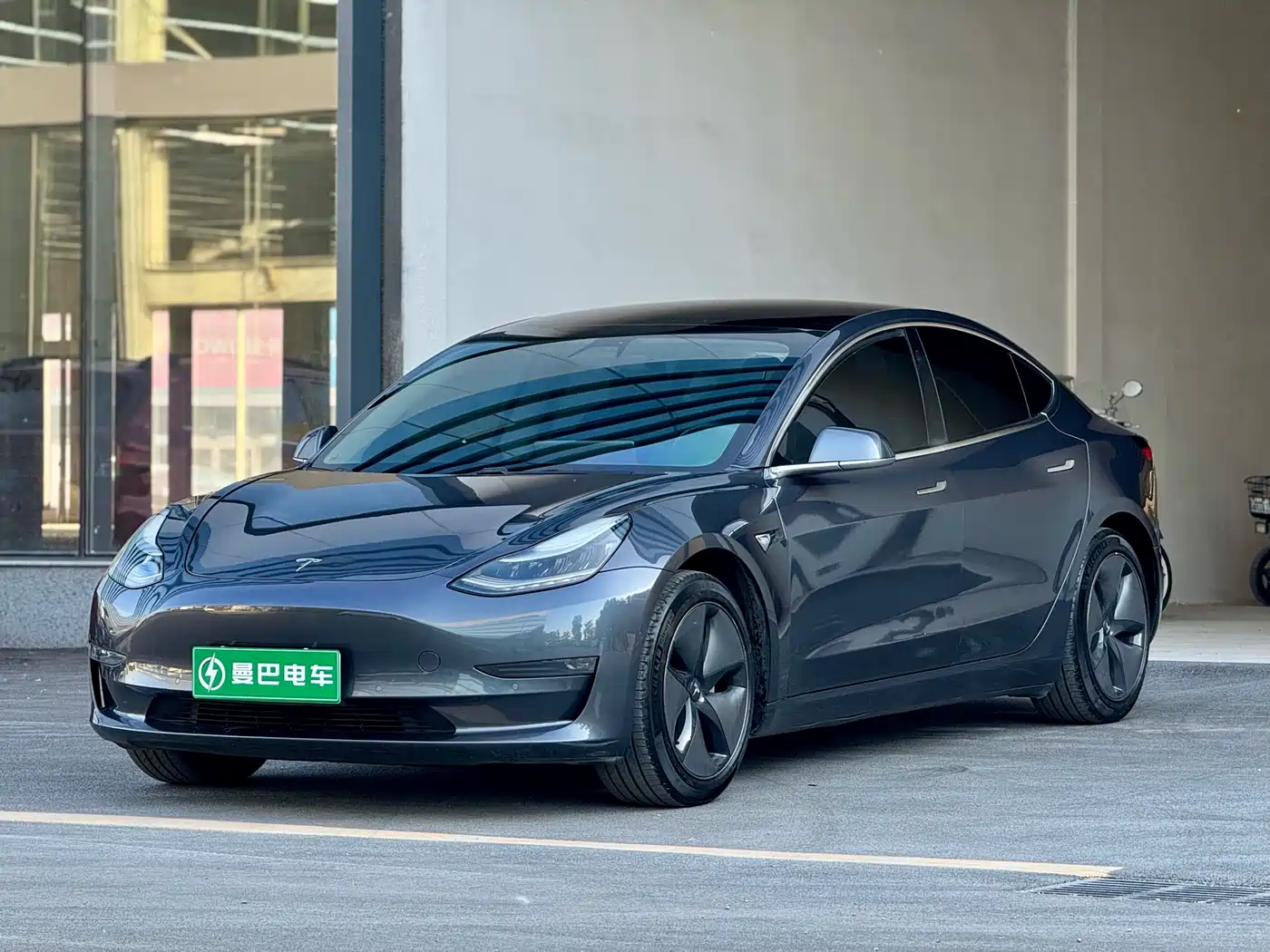 Tesla Model 3 (Import) 2019 Long Range RWD Version