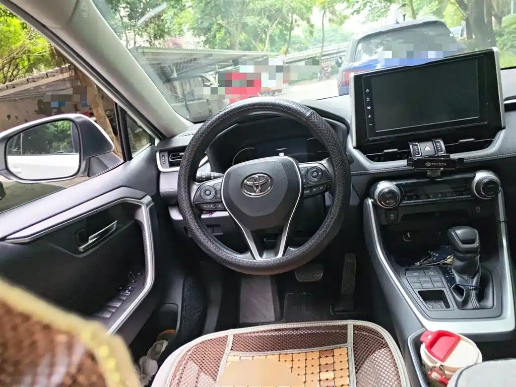 Toyota RAV4 Rongfang 2020 2.0L CVT AWD Trend Edition фото 6