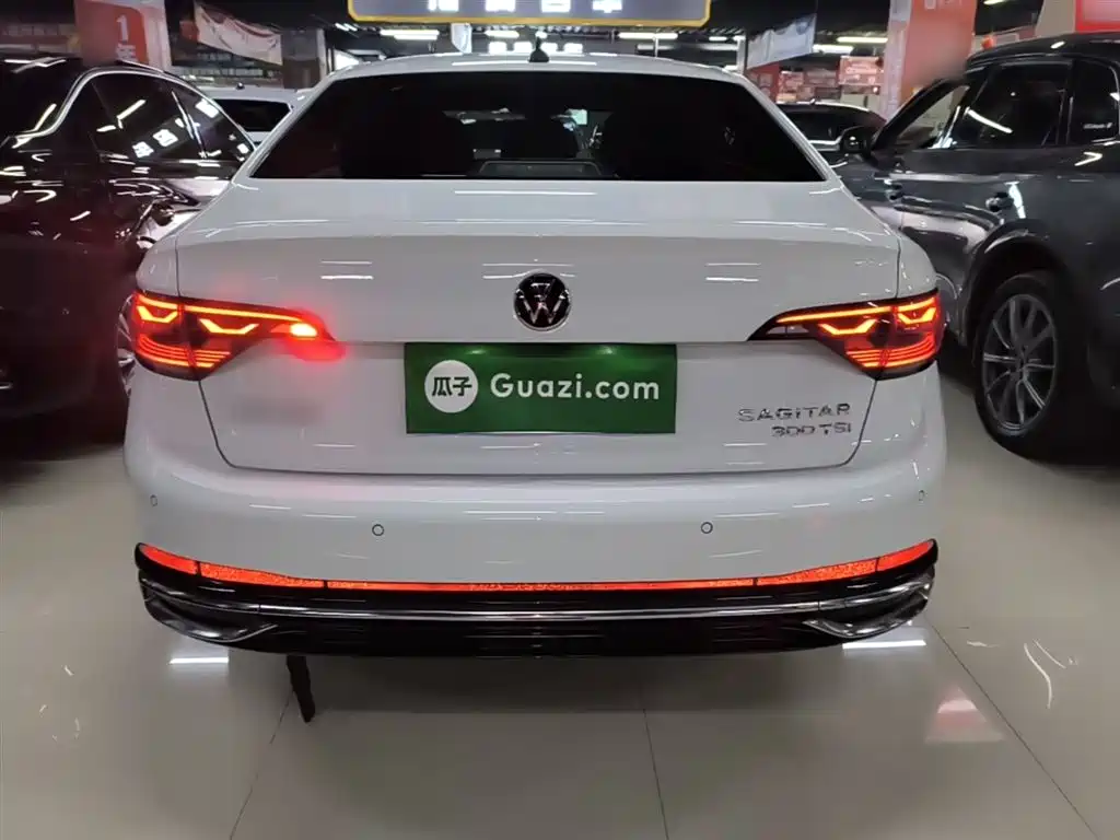 Volkswagen Sagitar 2025 300TSI DSG Surpass Edition фото 6