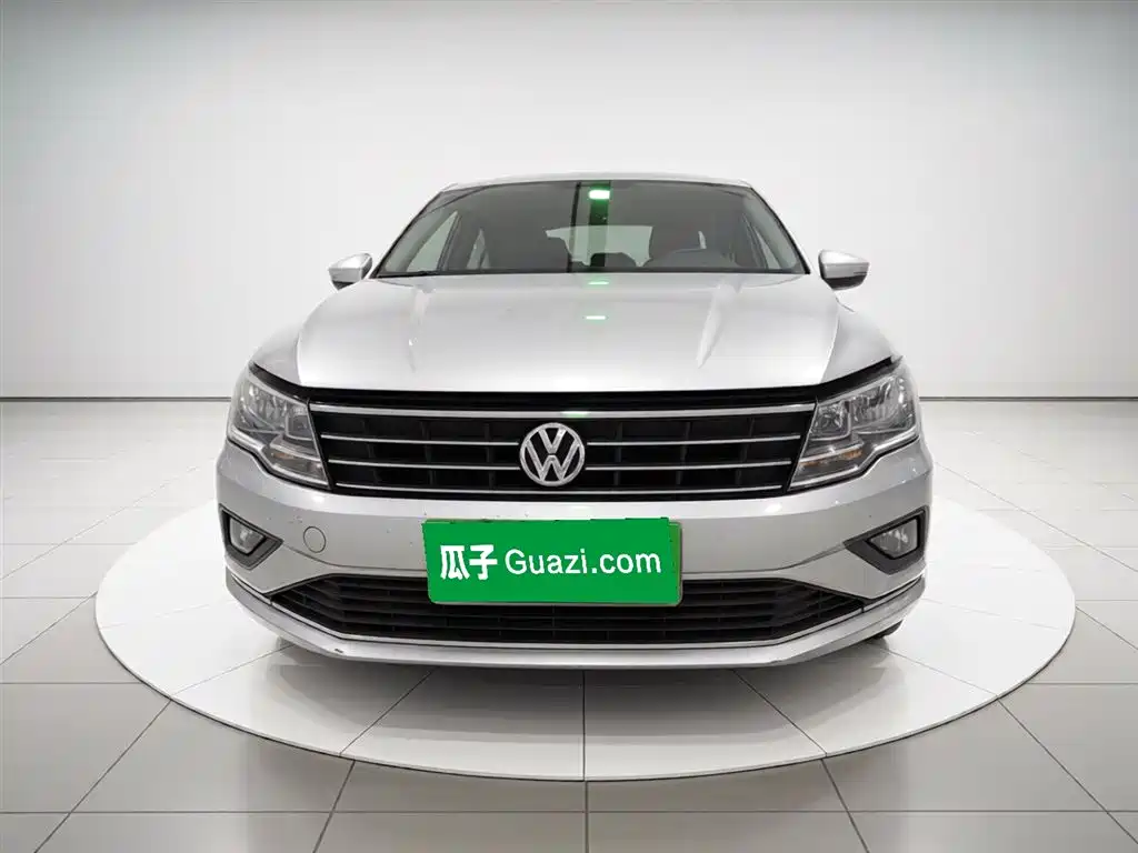 Volkswagen Jetta 2017 1.5L Automatic Comfort фото 2