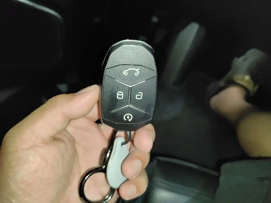 Lynk & Co 01 EM-P 2018 1.5T PHEV Jin Pro China V фото 9