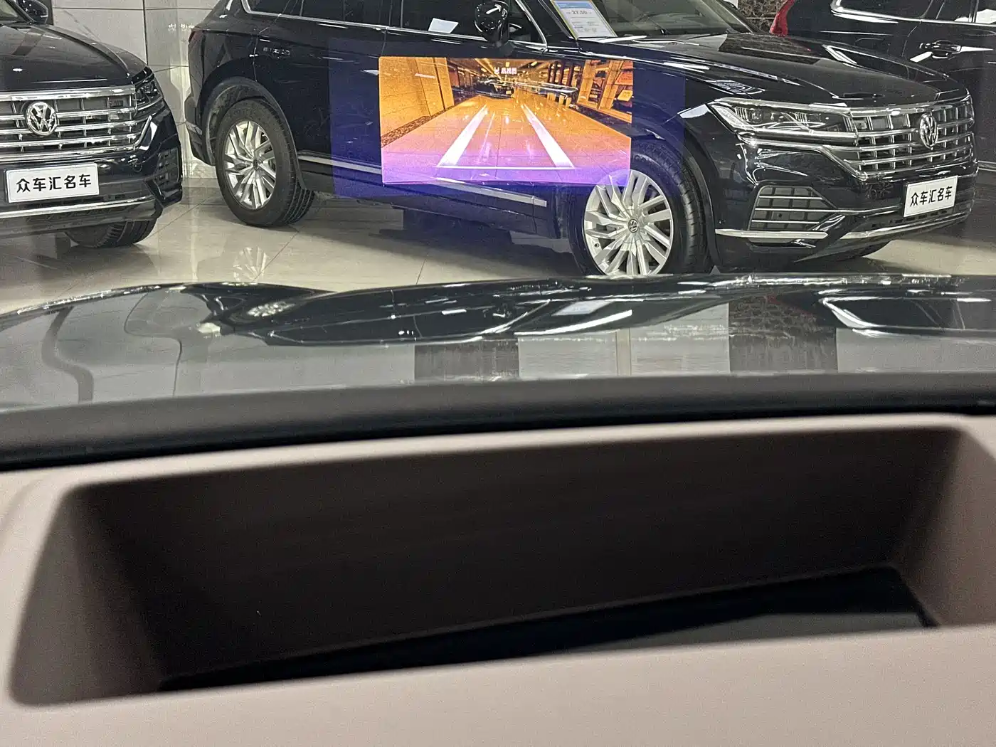 AITO Wenjie AITO M9 2025 Extended Range Max 52kWh 6-Seater фото 26