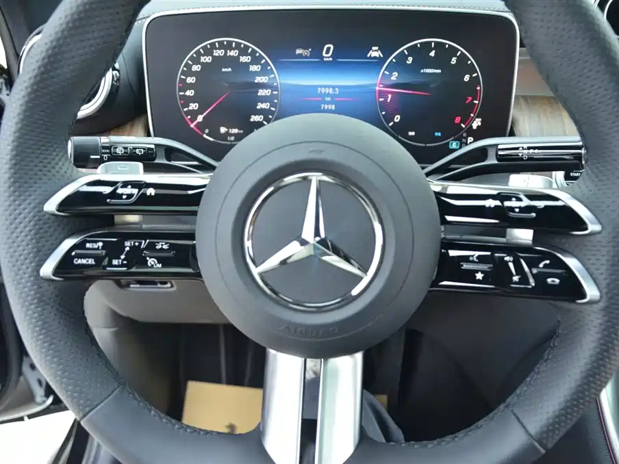 Mercedes-Benz GLC 2025 GLC 300 L 4MATIC Dynamic 5-seater фото 8