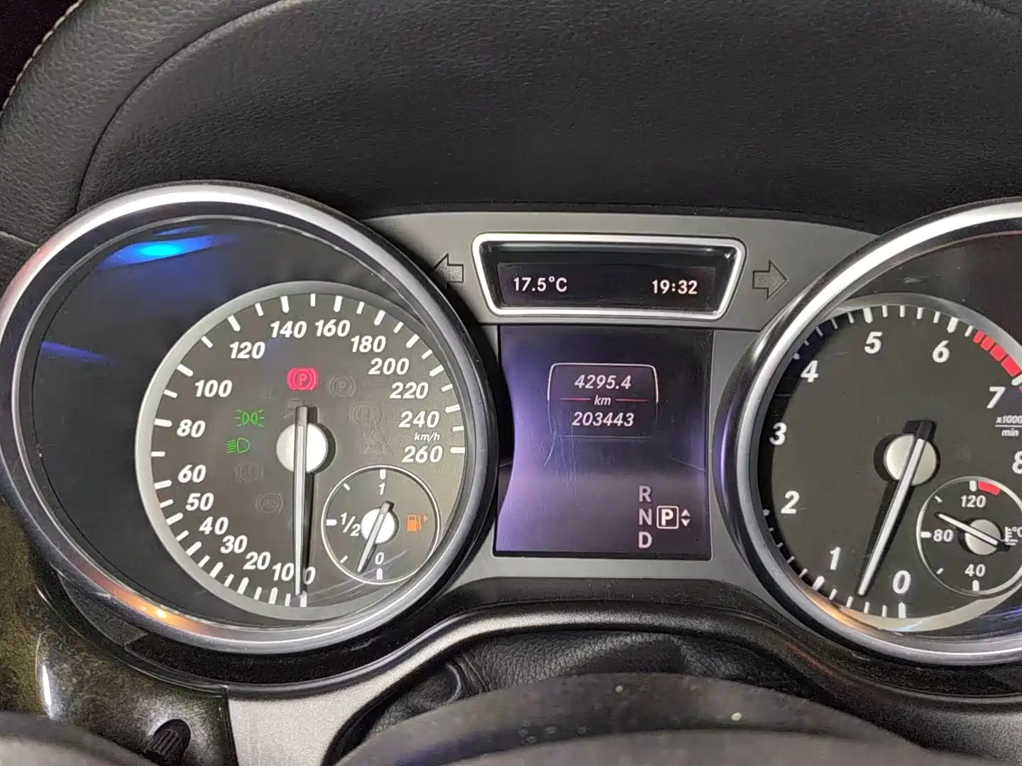 Фото 8 - Mercedes-Benz GLS