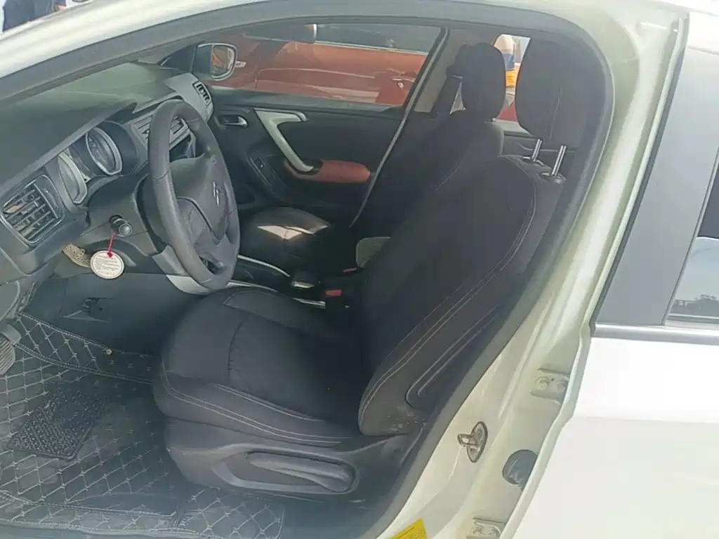 Citroën C3-XR 2016 2015 1.6L Automatic Fashion