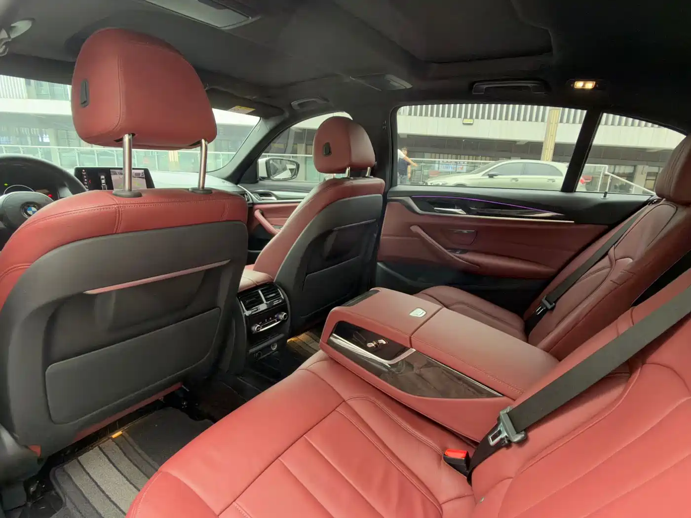 BMW 5 Series 2019 530Li Leading M Sport Package фото 12