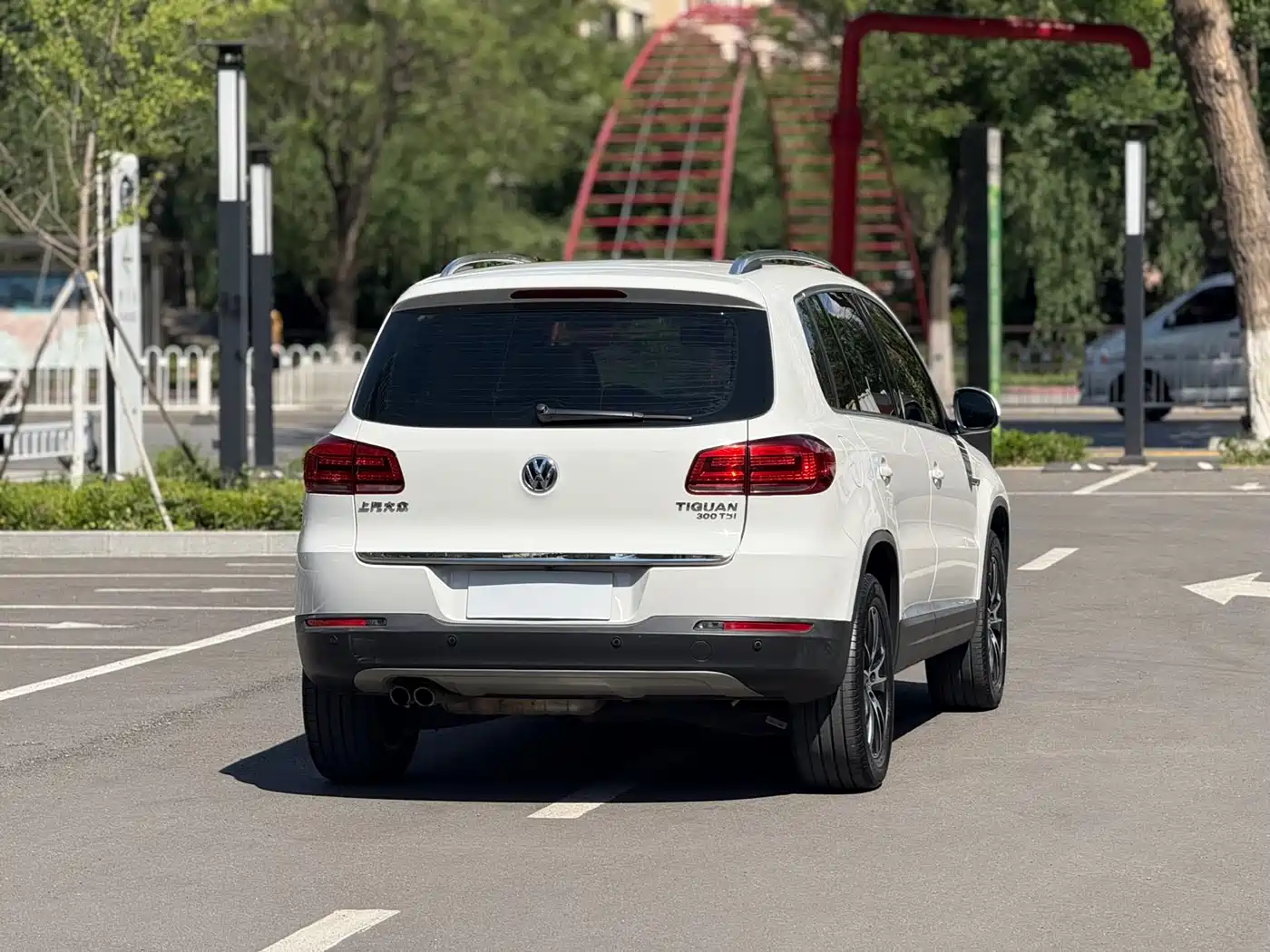 Volkswagen Tiguan 2016 Model 300TSI Automatic 4WD Luxury Edition фото 16