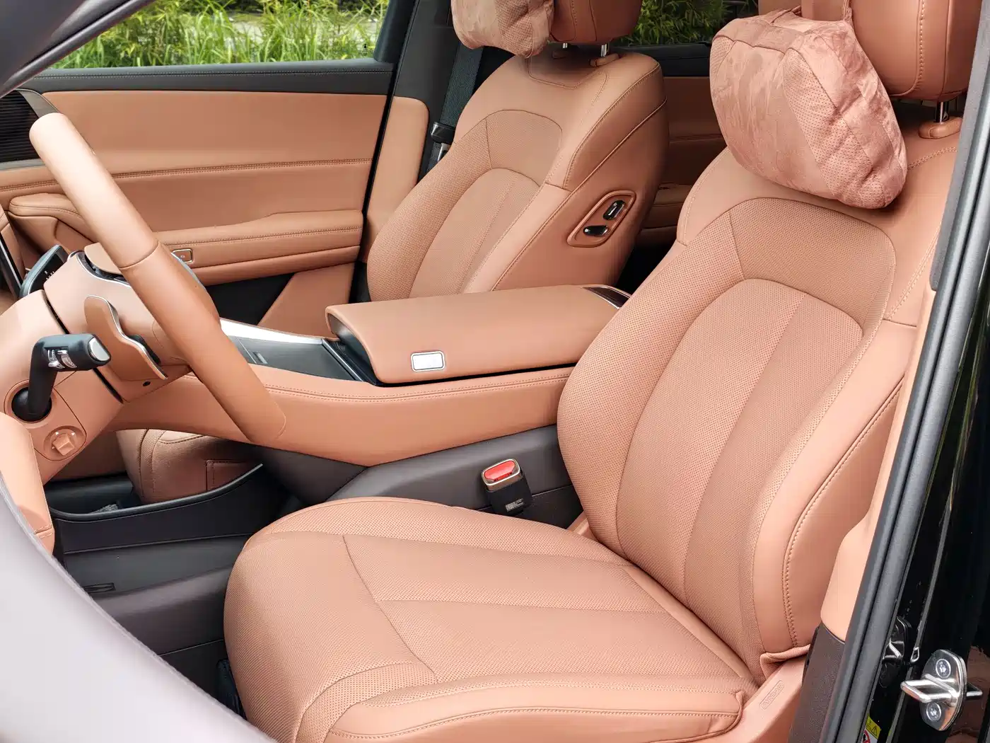 Denza N8L 2026 Model Prestige Edition фото 12