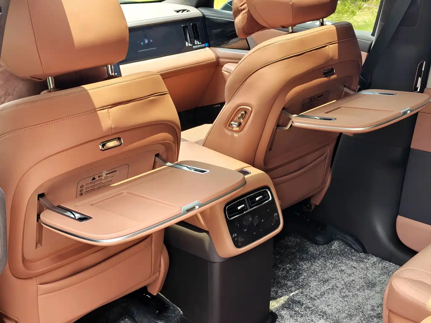 Denza N8L 2026 Model Prestige Edition фото 23