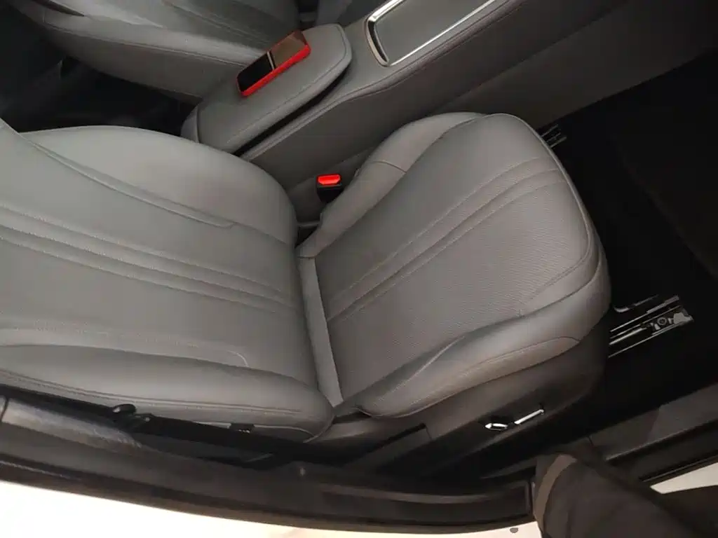 Geely Galaxy Galaxy L7 2025 2025 EM-i 115km Explorer Edition