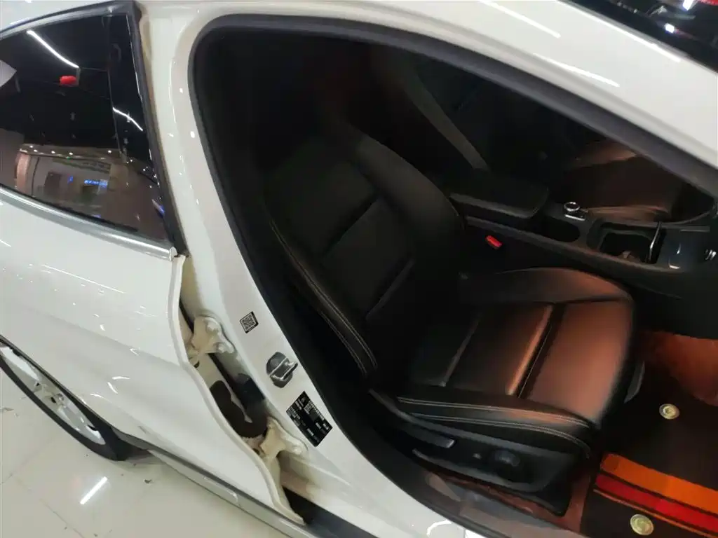 Mercedes-Benz GLA 2018 GLA 200 Dynamic фото 25