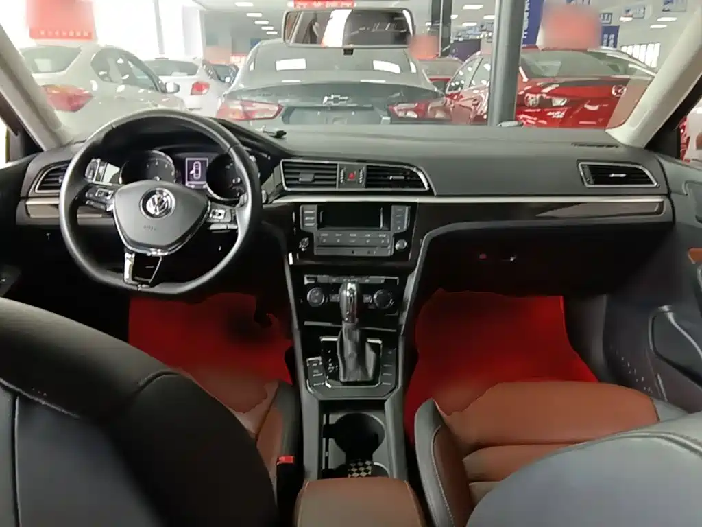 Volkswagen Lamando 2015 2015 280TSI DSG Comfort