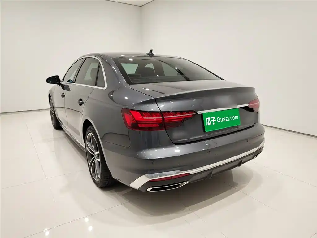 Audi A4L 2021 40 TFSI Premium Life Edition фото 4