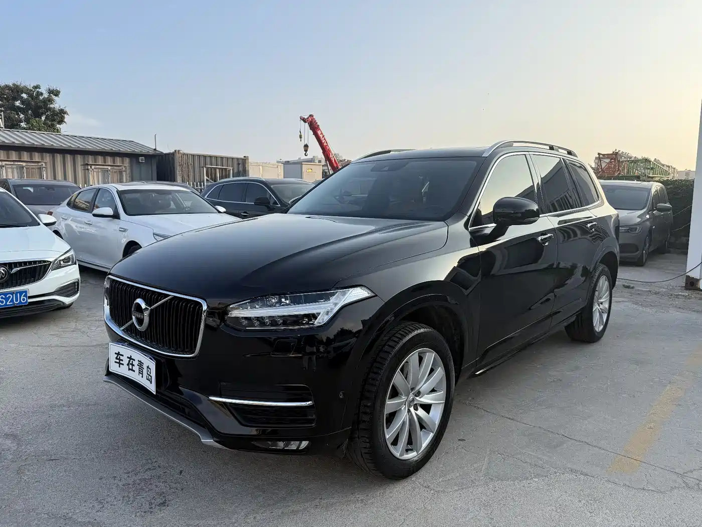 Фото 1 - Volvo XC90