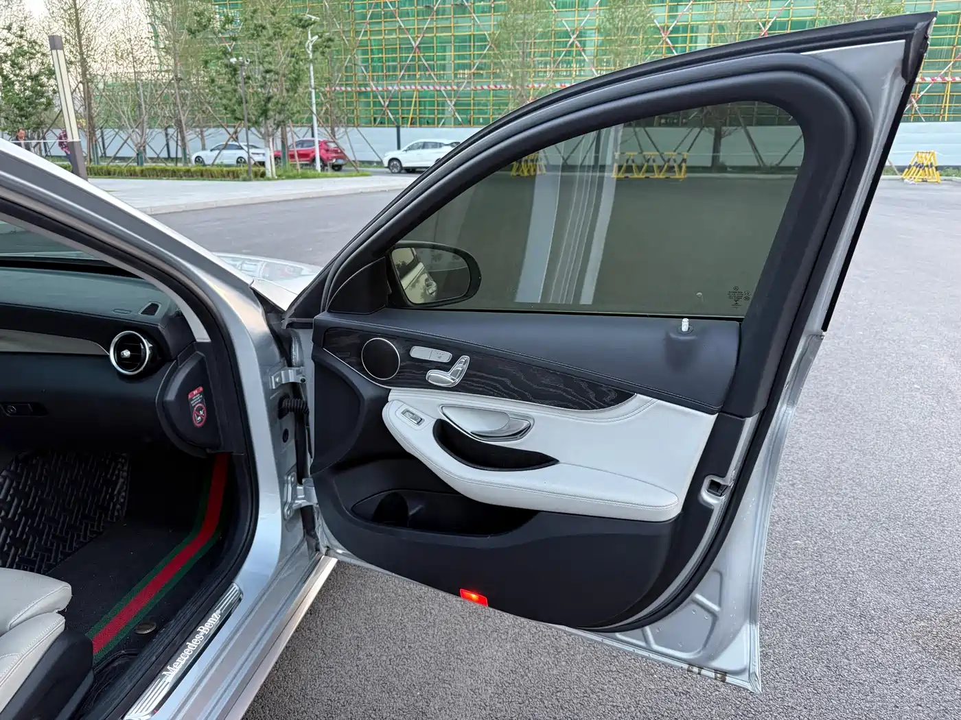 Mercedes-Benz C-Class 2015 C 200 L Sport фото 16